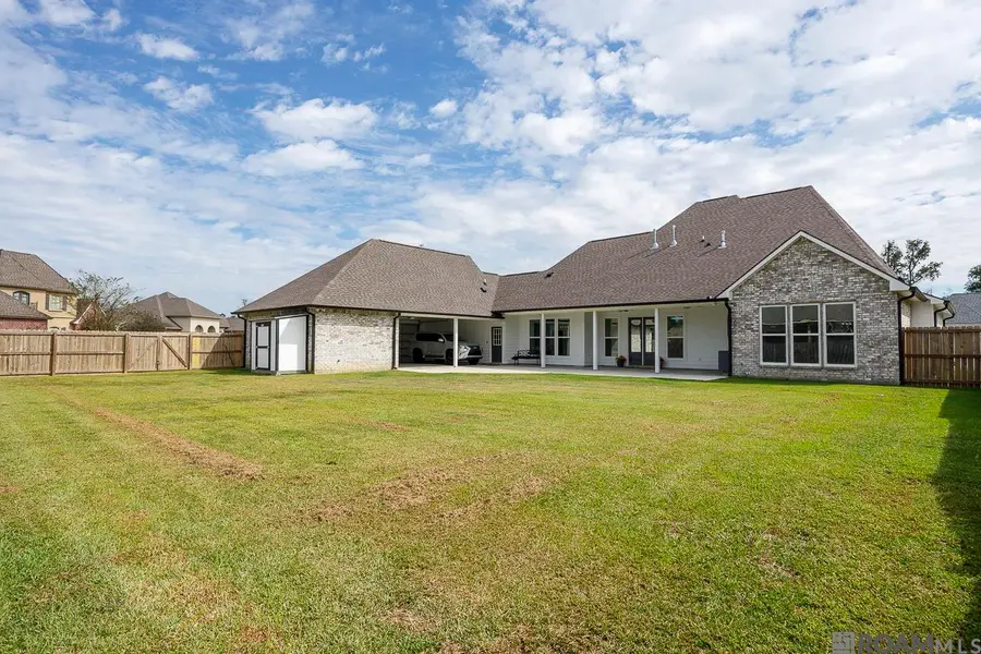 19905 Stone Hill Dr, Denham Springs, LA 70726 - Image #3