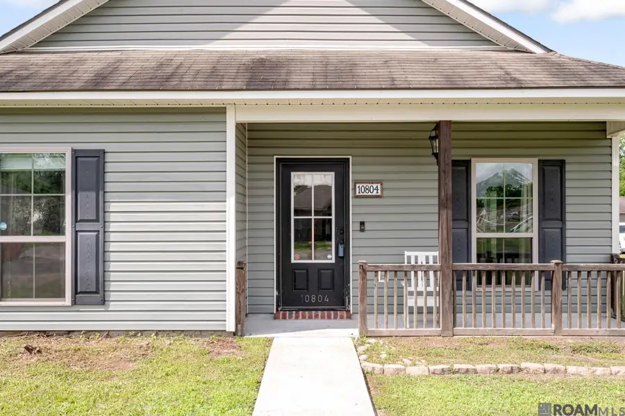 10804 Moss Pointe Dr, Denham Springs, LA 70726 - Image #3