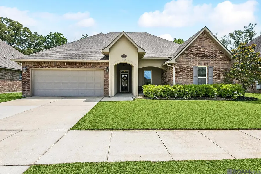 17525 Waterloo Dr, Baton Rouge, LA 70817 - Image #2