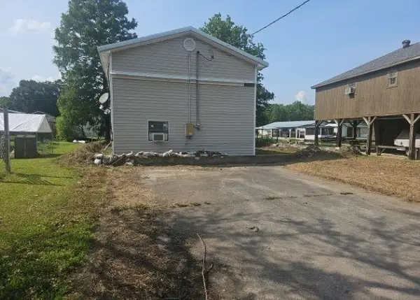 102 Crawfish Dr, Pierre Part, LA 70339