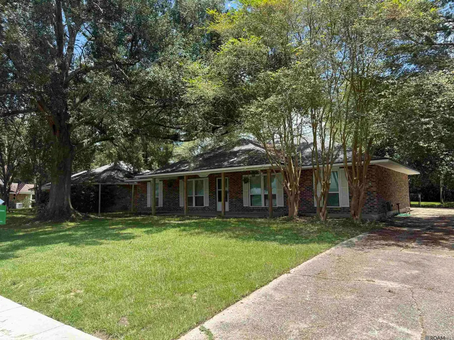 12064 Post Dr, Baton Rouge, LA 70818 - Image #2