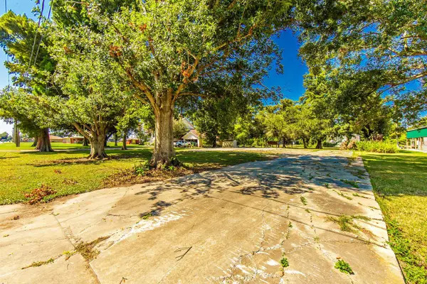 297 E 39th St, Cut Off, LA 70345