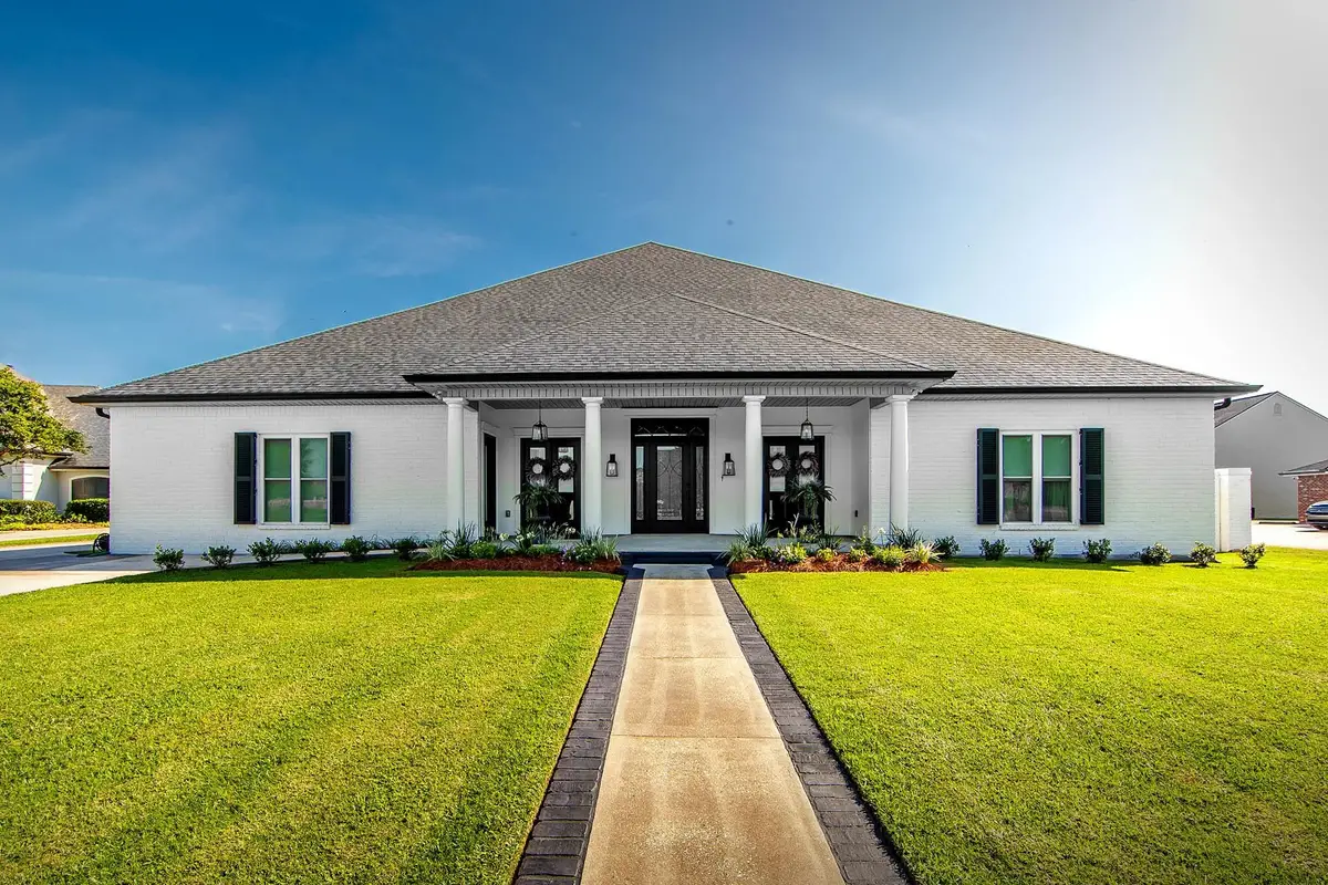 1120 Museum Drive, Houma, LA 70360 - #1