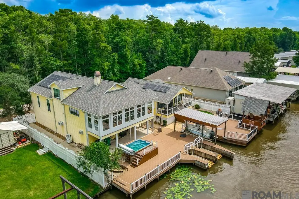 23022 Chene Blanc Ln, Maurepas, LA 70449 - Image #1