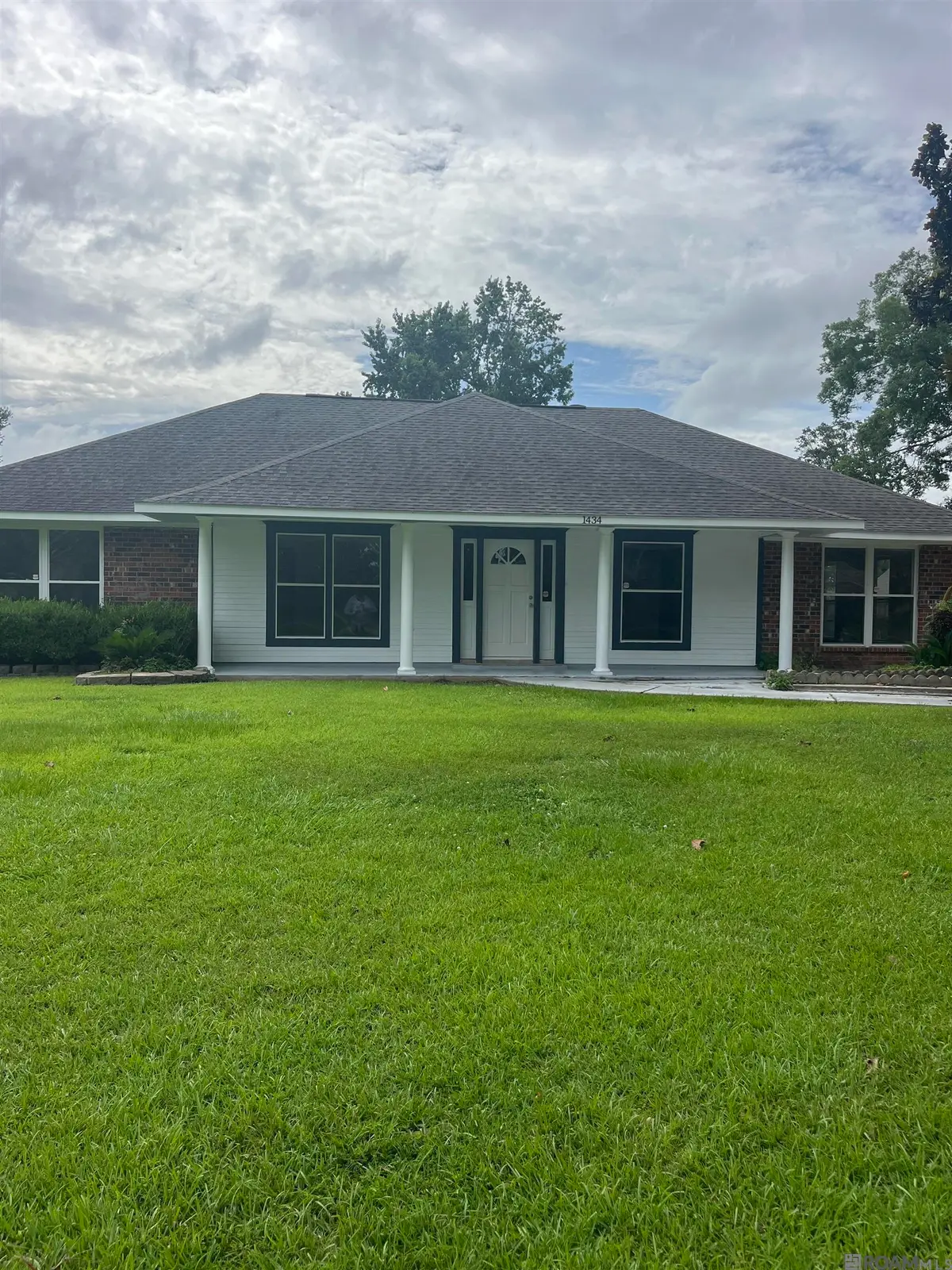 1434 Charing Cross Dr, Baton Rouge, LA 70810 - Image #1