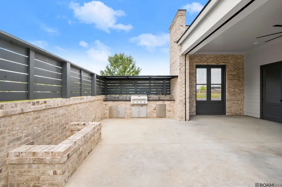 18658 Oakland Crossing Blvd, Prairieville, LA 70769 - Image #3