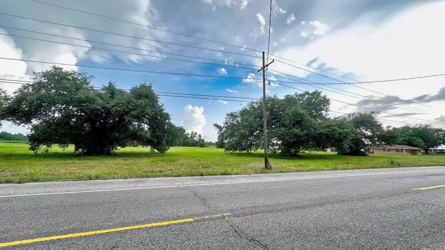 2450 Hwy 1, Raceland, LA 70301 - #3