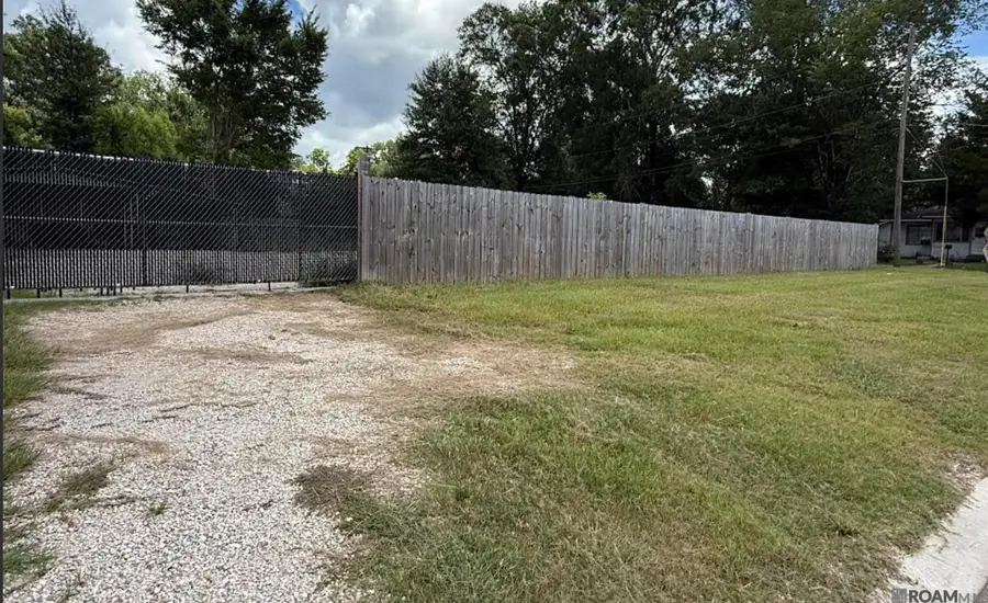 403 Deemer St, Denham Springs, LA 70726 - Image #2