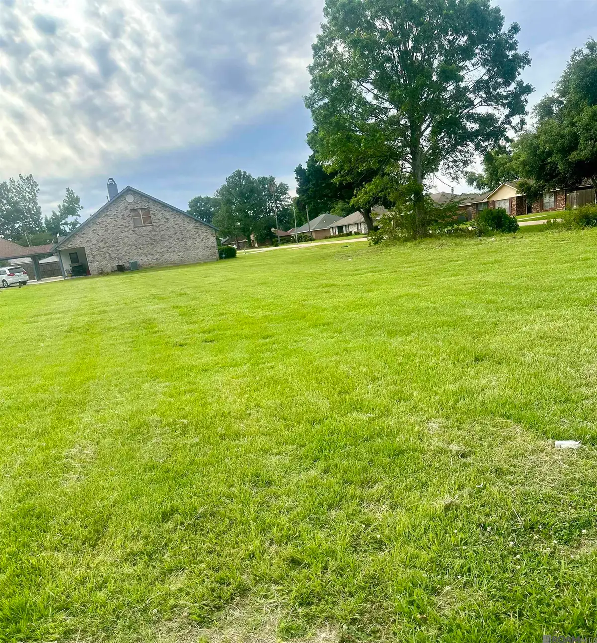 9512 Siegen Ln, Oak Hills Place, LA 70810 - Image #1