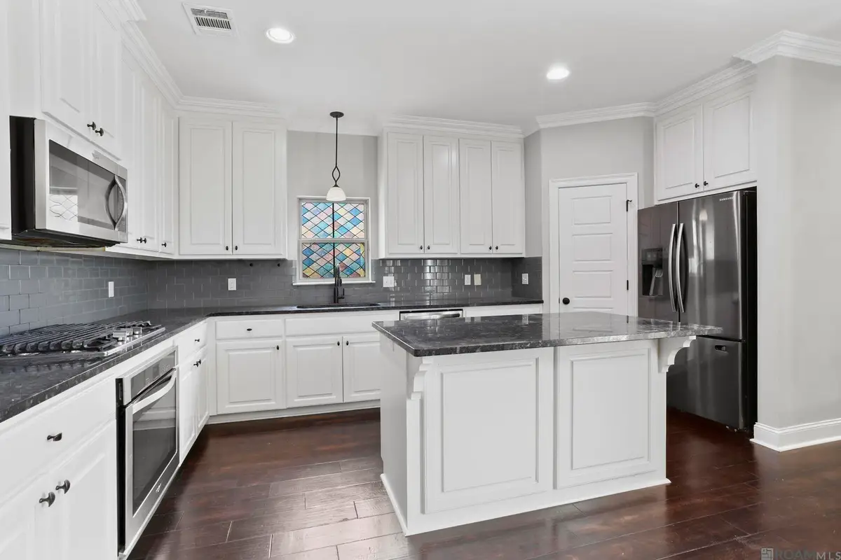16520 Orchard Way Dr, Prairieville, LA 70769 - Image #1
