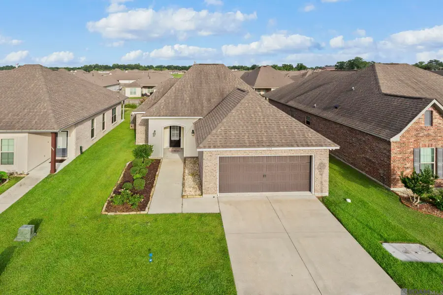 1209 Gentle Wind Dr, Baton Rouge, LA 70820 - Image #2