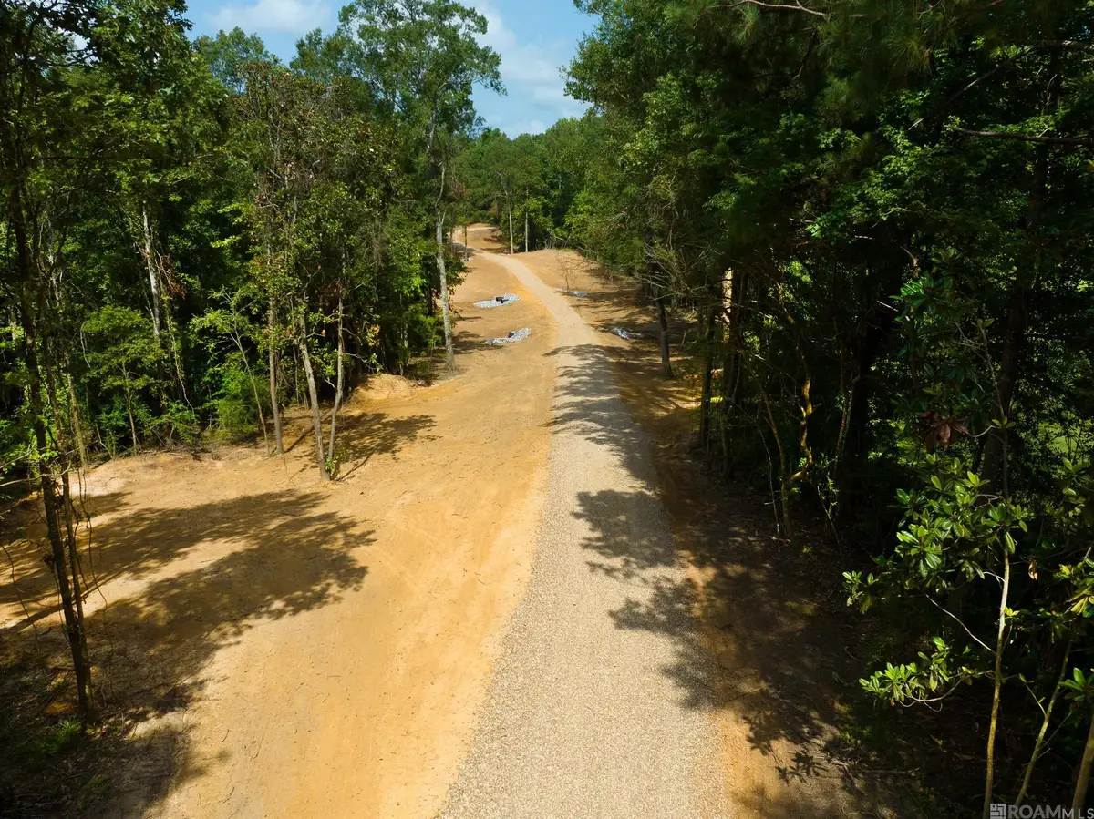 7340 Stirling Rd, Saint Francisville, LA 70775 - Image #1