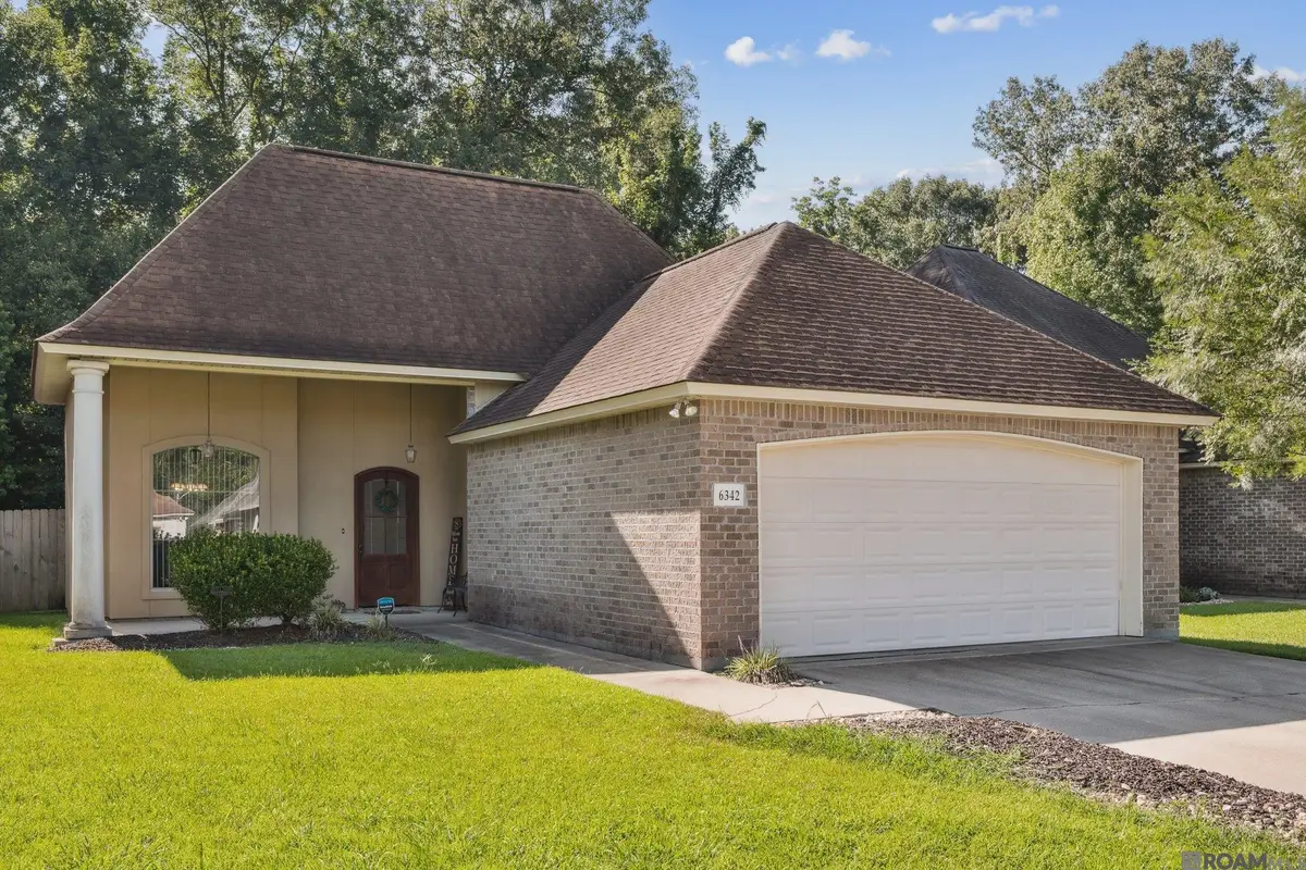 6342 Surrey Ln, Zachary, LA 70791 - Image #1