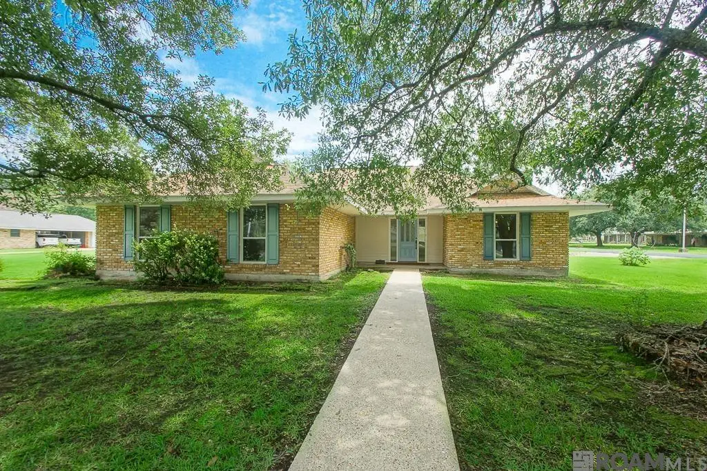 10112 Shoe Creek Dr, Baton Rouge, LA 70818 - Image #1