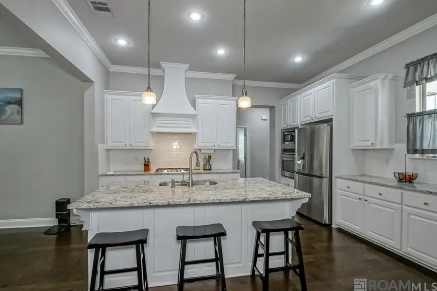 16124 Blackstone Dr, Pride, LA 70770 - Image #3