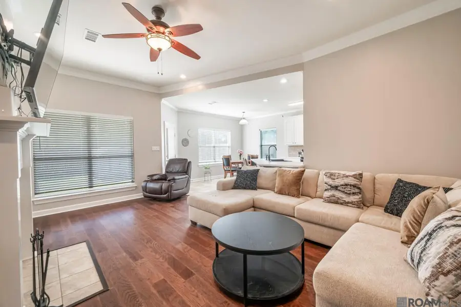 27160 Woods Edge Ln, Walker, LA 70785 - Image #3