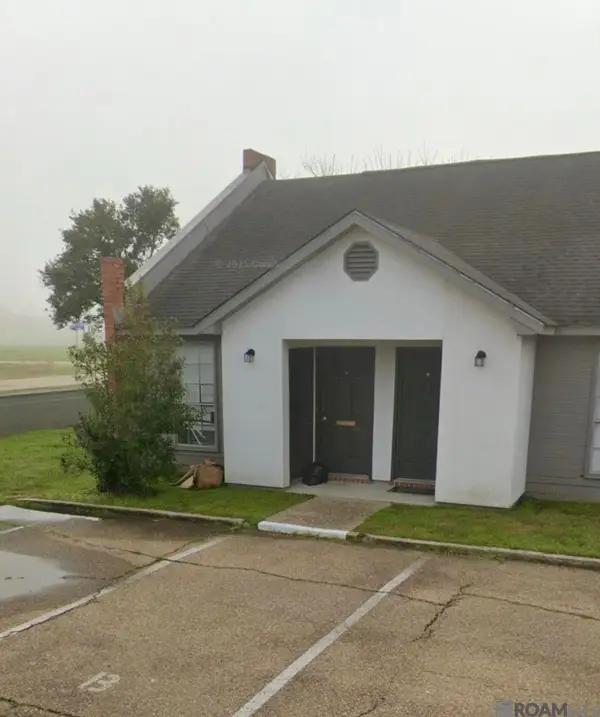 9131 Ridge Pecan Dr, Baton Rouge, LA 70810