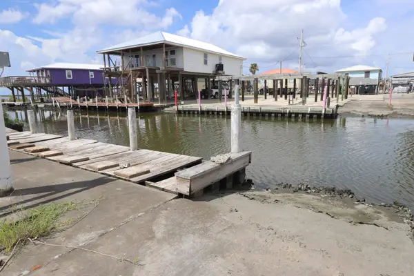 122 Touro Lane, Grand Isle, LA 70358