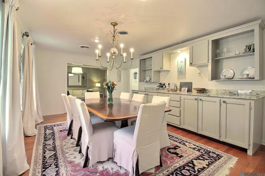 1547 Avondale Dr, Baton Rouge, LA 70808 - Image #2