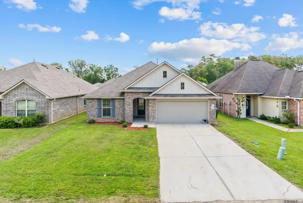 28448 Longfellow Ln, Albany, LA 70711