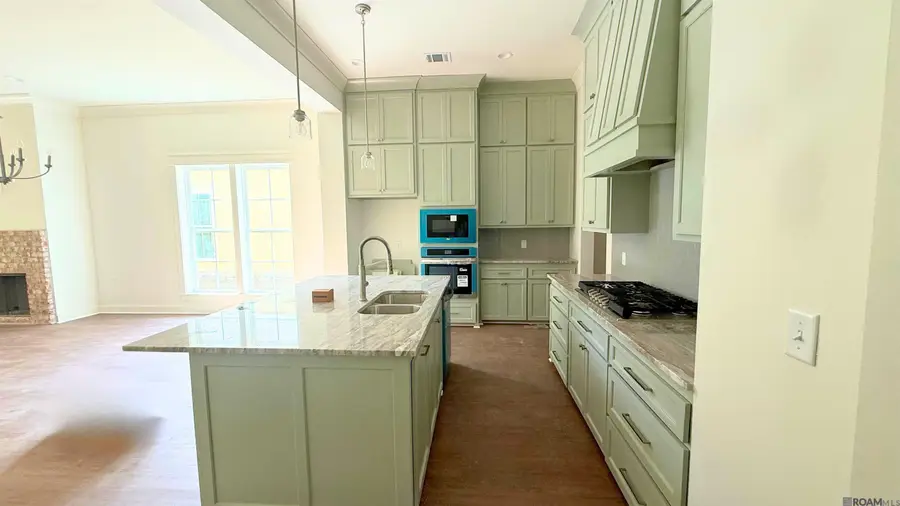 14113 Shore Beck Dr, Baton Rouge, LA 70810 - Image #2