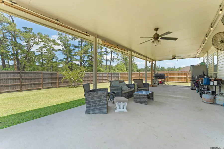 42178 Bald Eagle Ave, Prairieville, LA 70769 - Image #2
