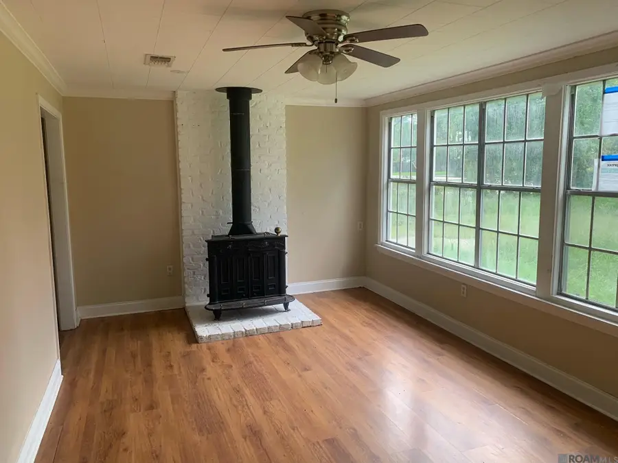 10575 White Oak Dr, Baton Rouge, LA 70815 - Image #2