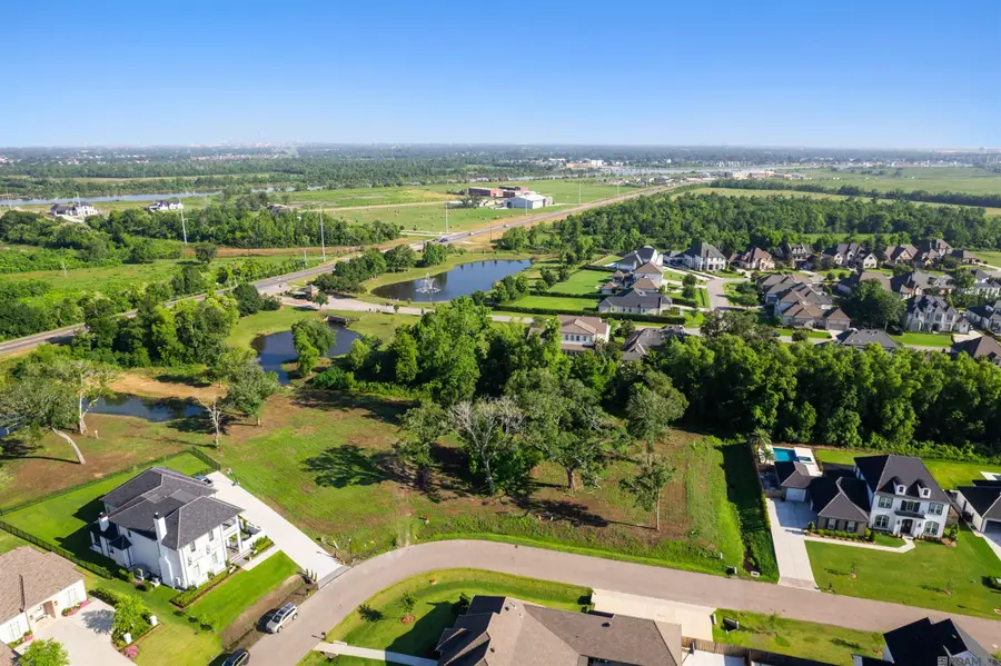 219 Cypress Crossing Dr, Belle Chasse, LA 70037 - Image #2