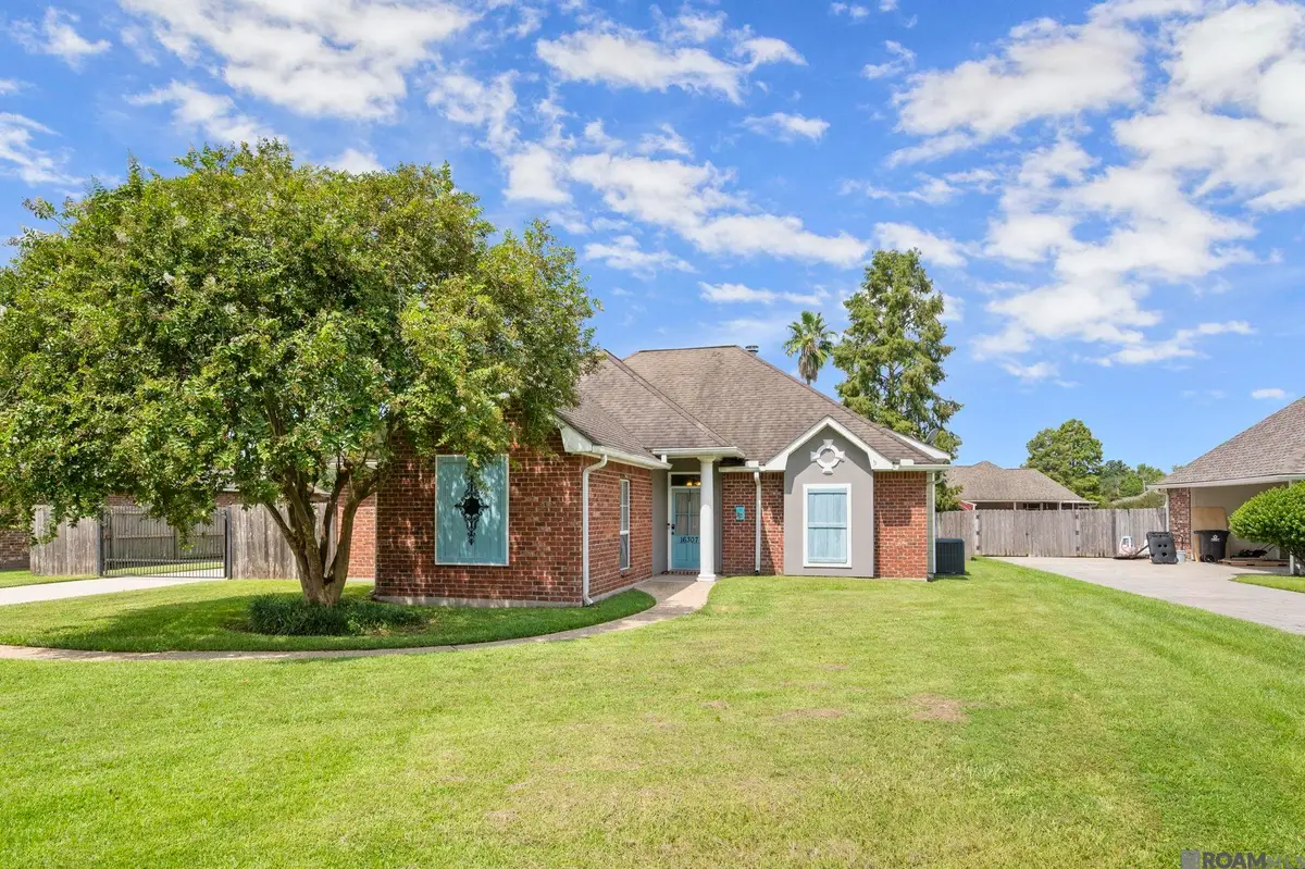 16307 Megan Ln, Prairieville, LA 70769 - Image #1