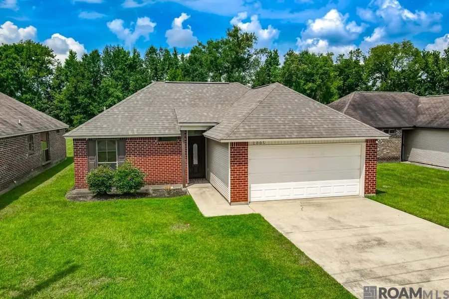 2005 S Commerce Ave, Gonzales, LA 70737 - #2