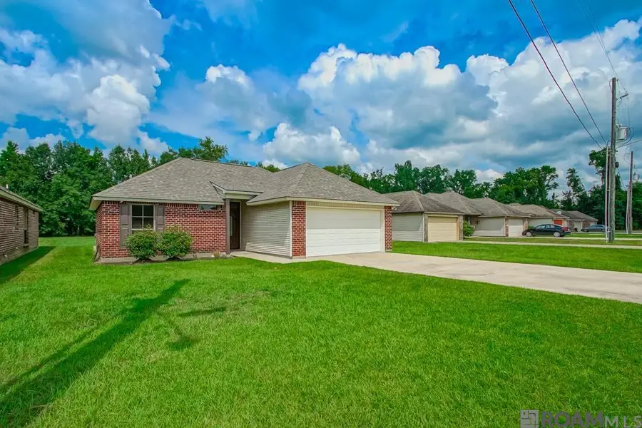 2005 S Commerce Ave, Gonzales, LA 70737 - #3