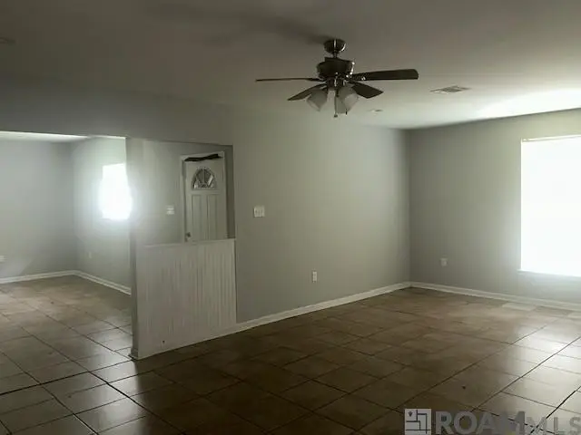 9680 Ridgewood Dr, Baton Rouge, LA 70814 - Image #2