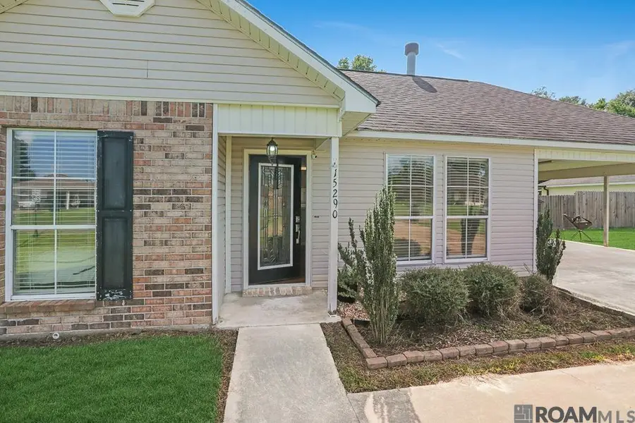 15290 E Henderson Dr, Prairieville, LA 70769 - Image #2