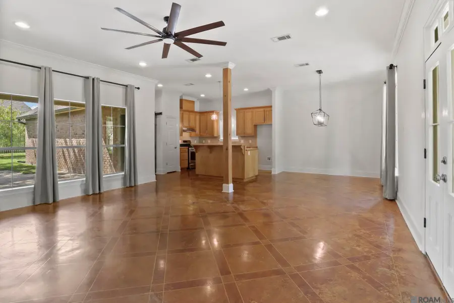 6137 Woodbend Dr, Zachary, LA 70791 - Image #2