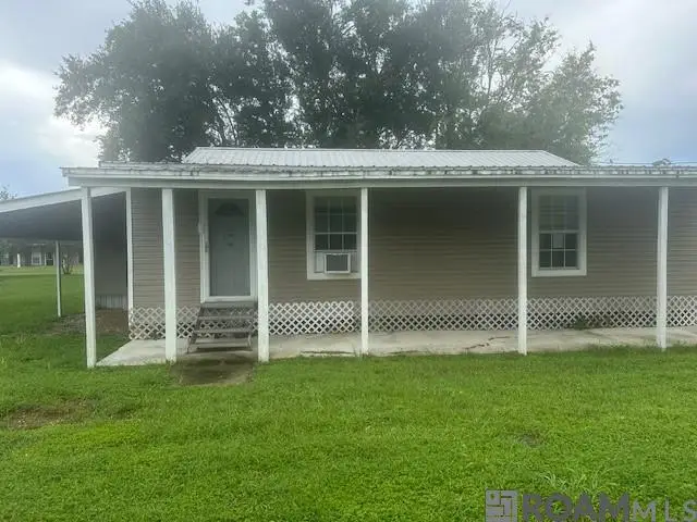 130 Millien Dr, Donaldsonville, LA 70346 - Image #1