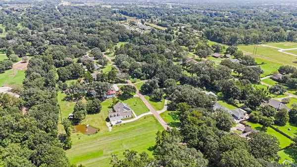 433 Jean Lafitte Ave, Baton Rouge, LA 70810