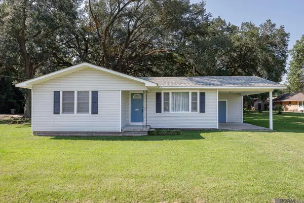 707 W Paul St, Gonzales, LA 70737