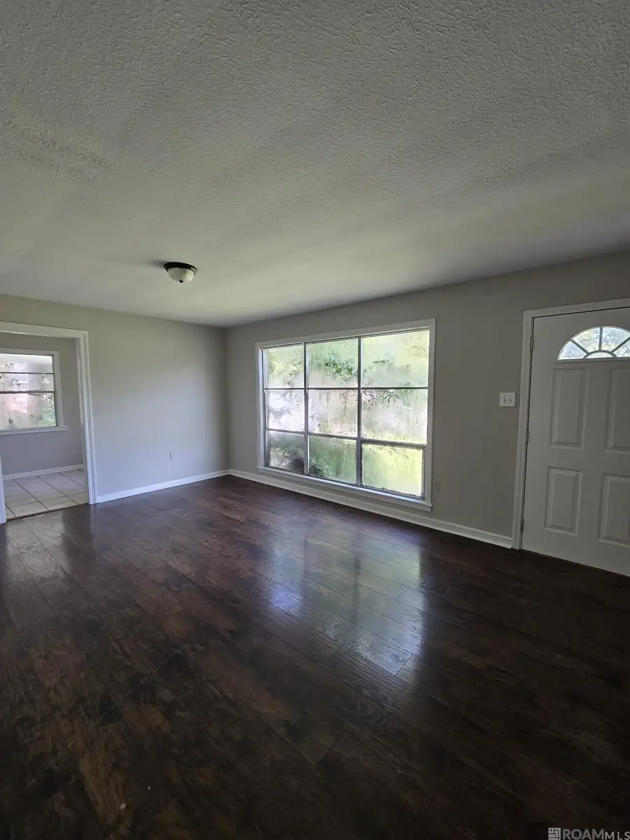 6634 Fern Dr, Baton Rouge, LA 70812 - Image #2