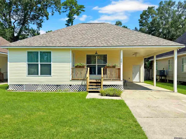 7471 Callahan Dr, Denham Springs, LA 70726