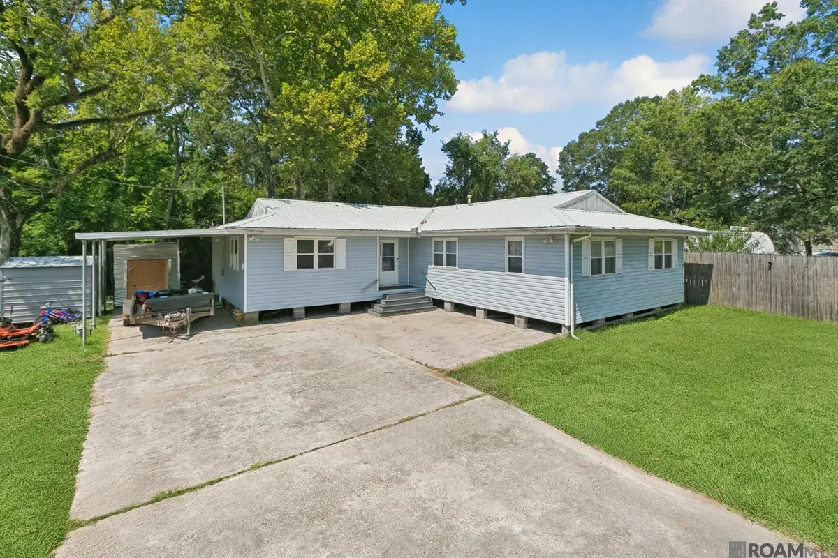 18069 Grace St, Prairieville, LA 70769 - Image #1