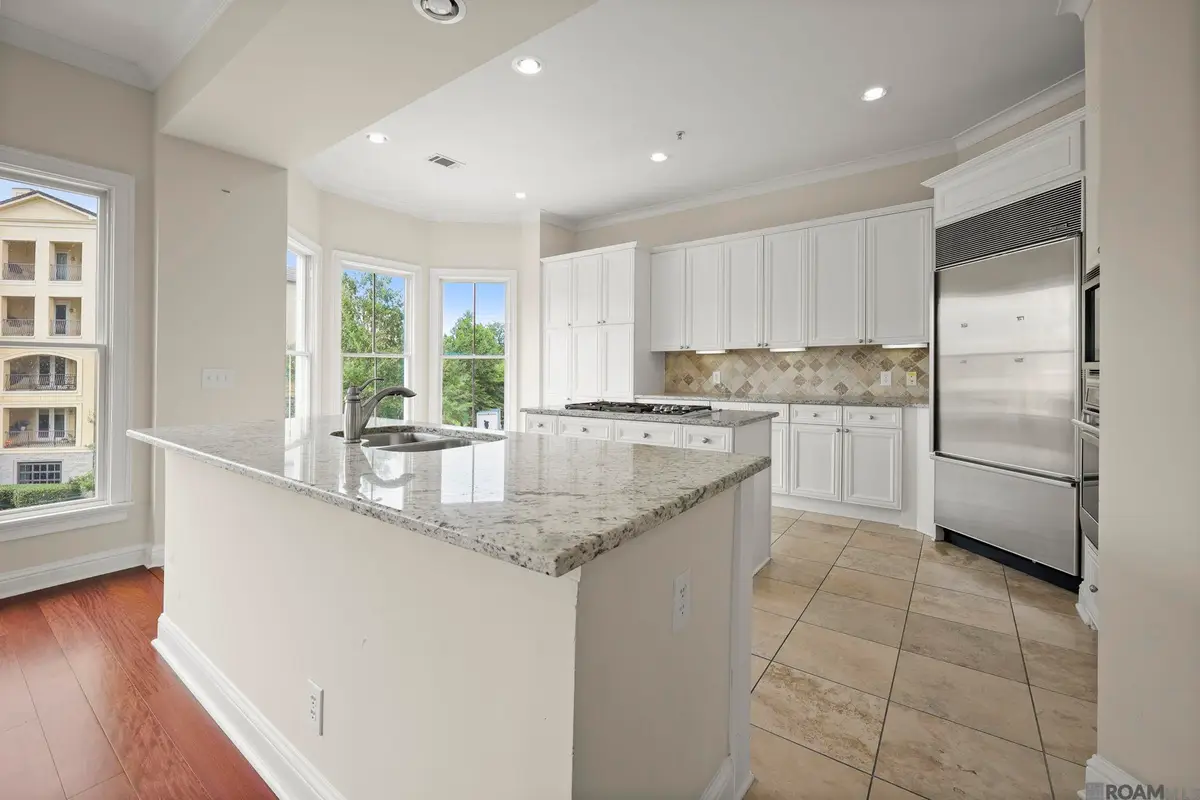 998 Stanford Ave #303, Baton Rouge, LA 70808 - Image #1