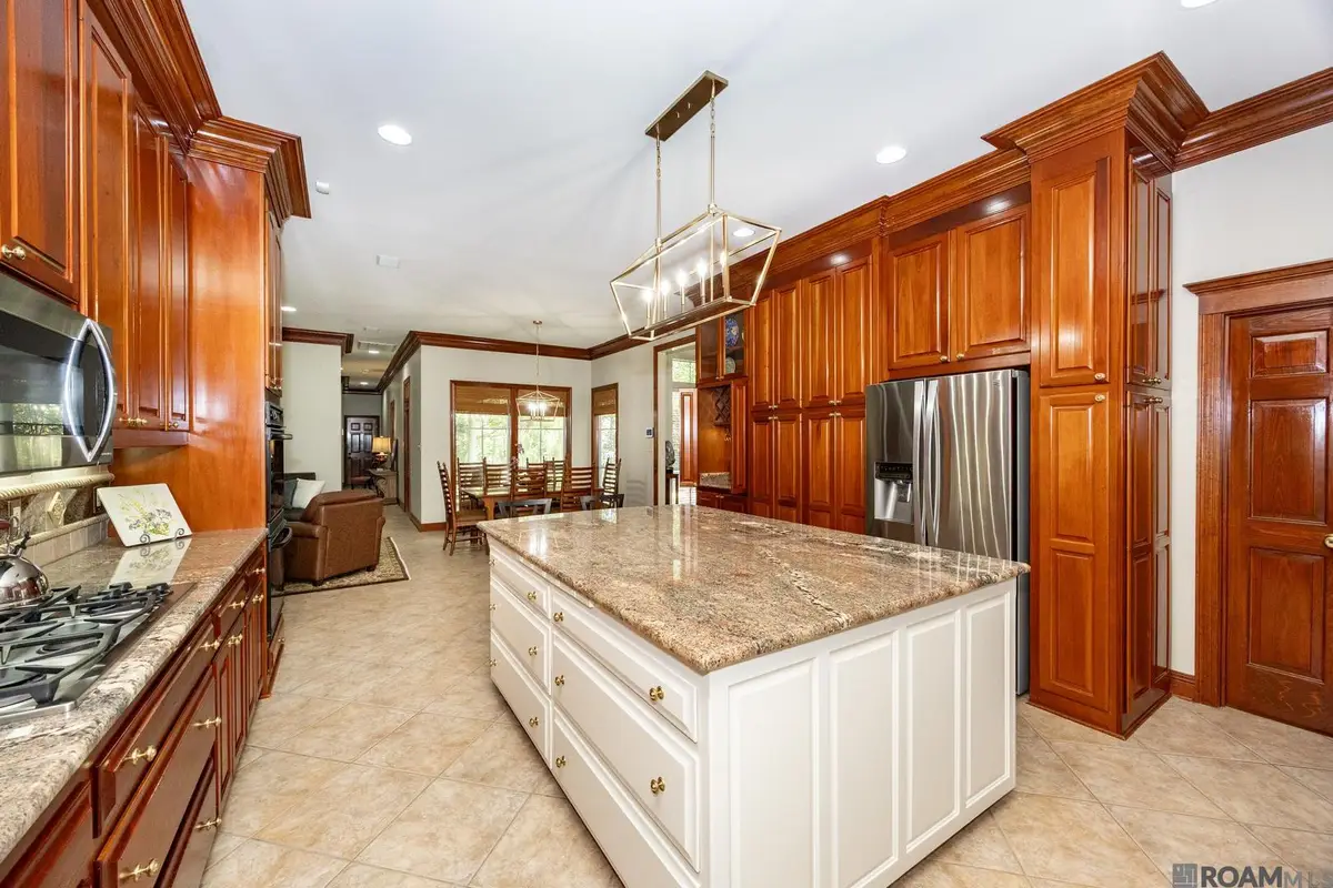 17636 Heritage Estates Dr, Baton Rouge, LA 70810 - Image #1