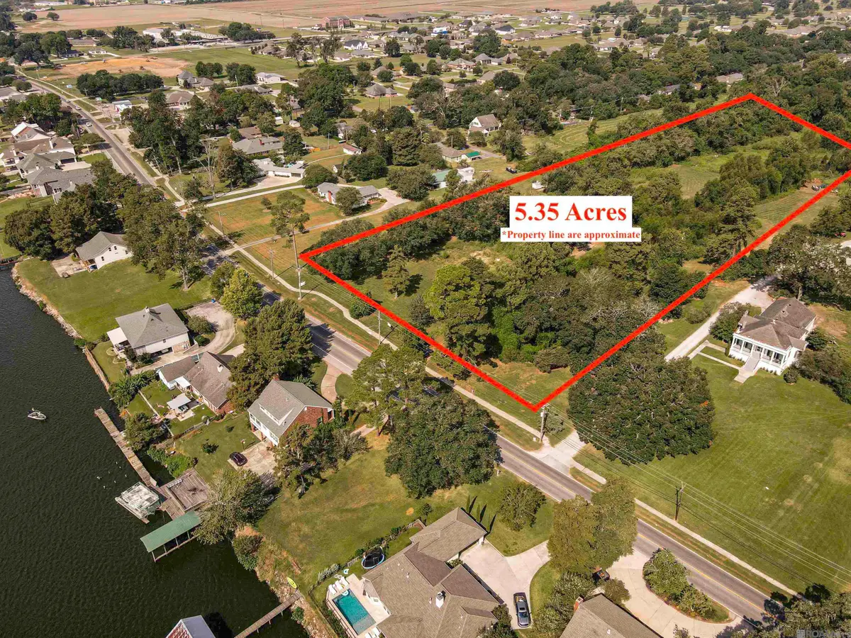 1304 False River Dr, New Roads, LA 70760 - Image #1