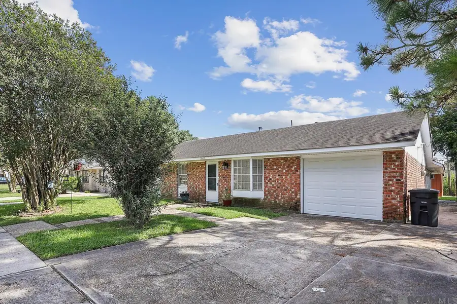 11662 Auburn Dr, Baton Rouge, LA 70816 - Image #2