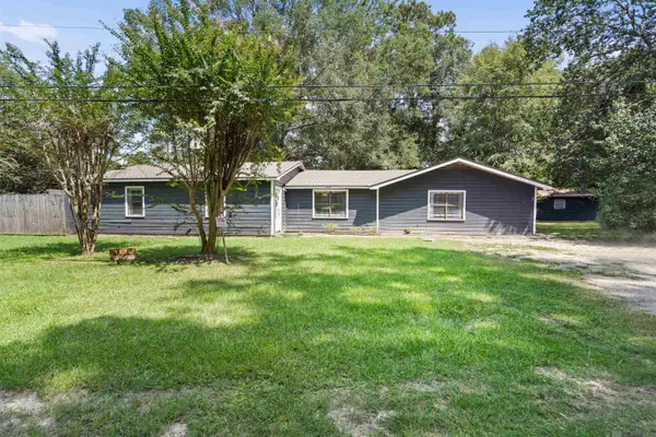 9136 Carter Cir, Denham Springs, LA 70726