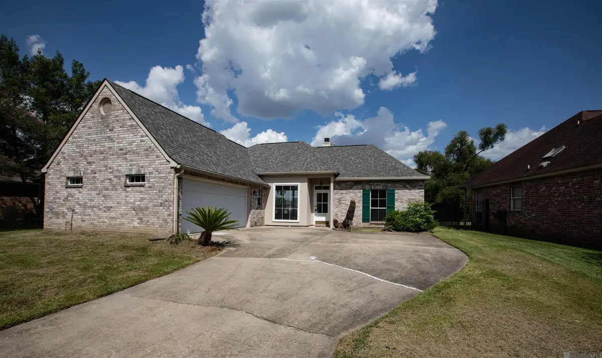 1335 Springlake Dr, Baton Rouge, LA 70810 - Image #1