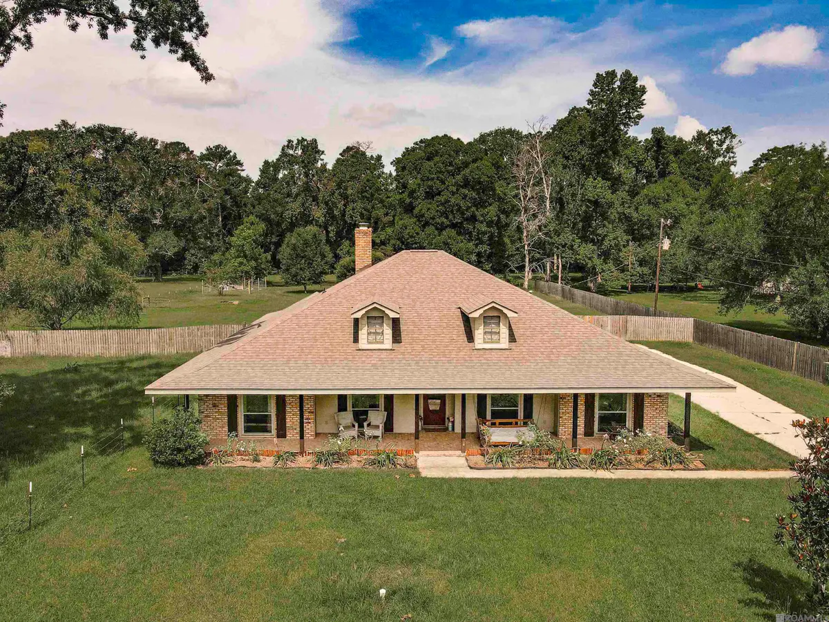 15725 El Ranchitos Ave, Pride, LA 70770 - Image #1