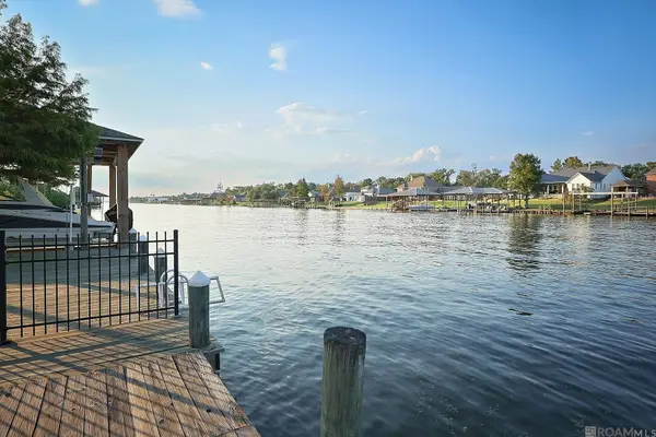 11408 River Highlands, St Amant, LA 70774