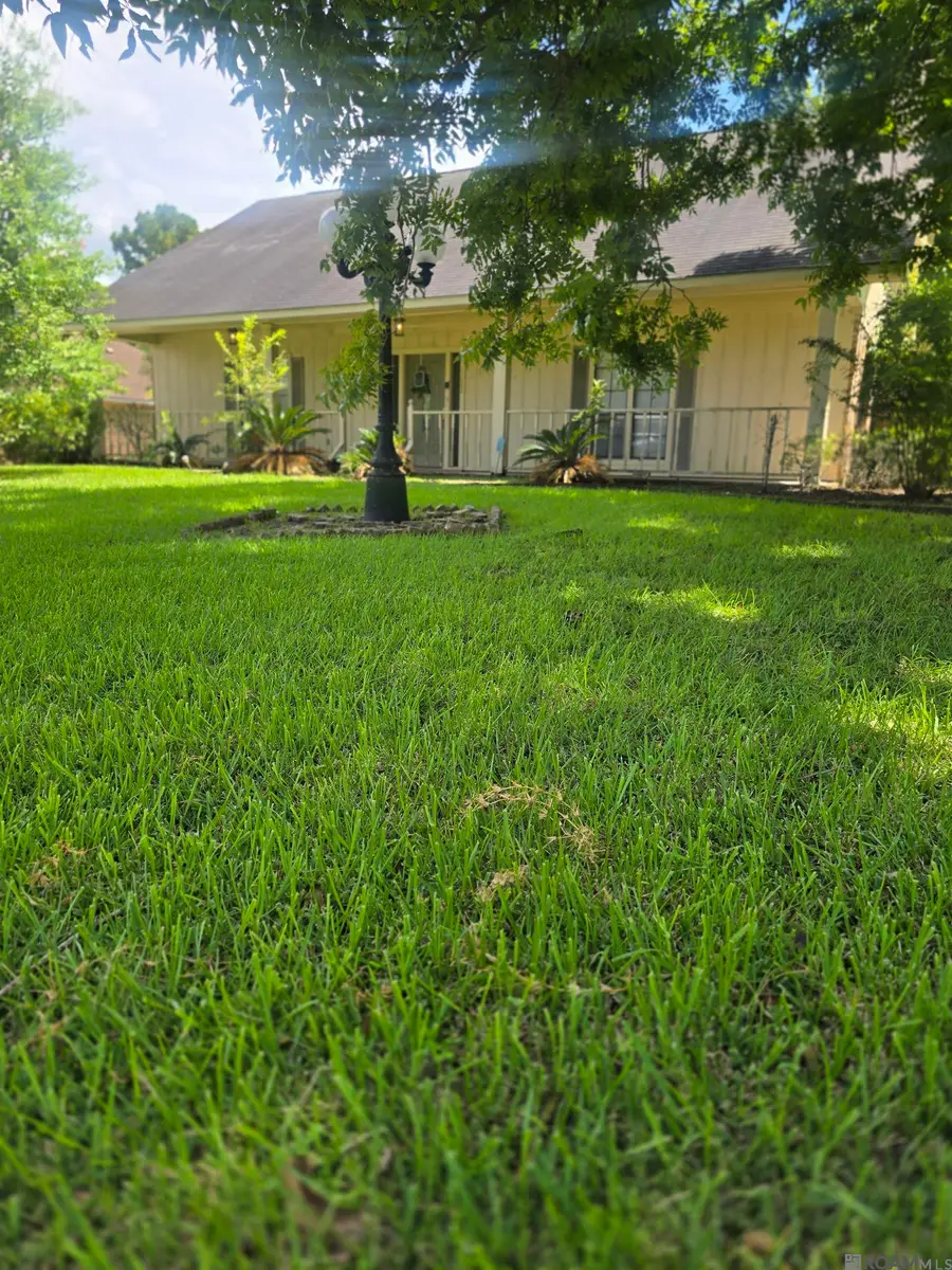 10334 Sunny Cline Dr, Baton Rouge, LA 70814 - Image #2