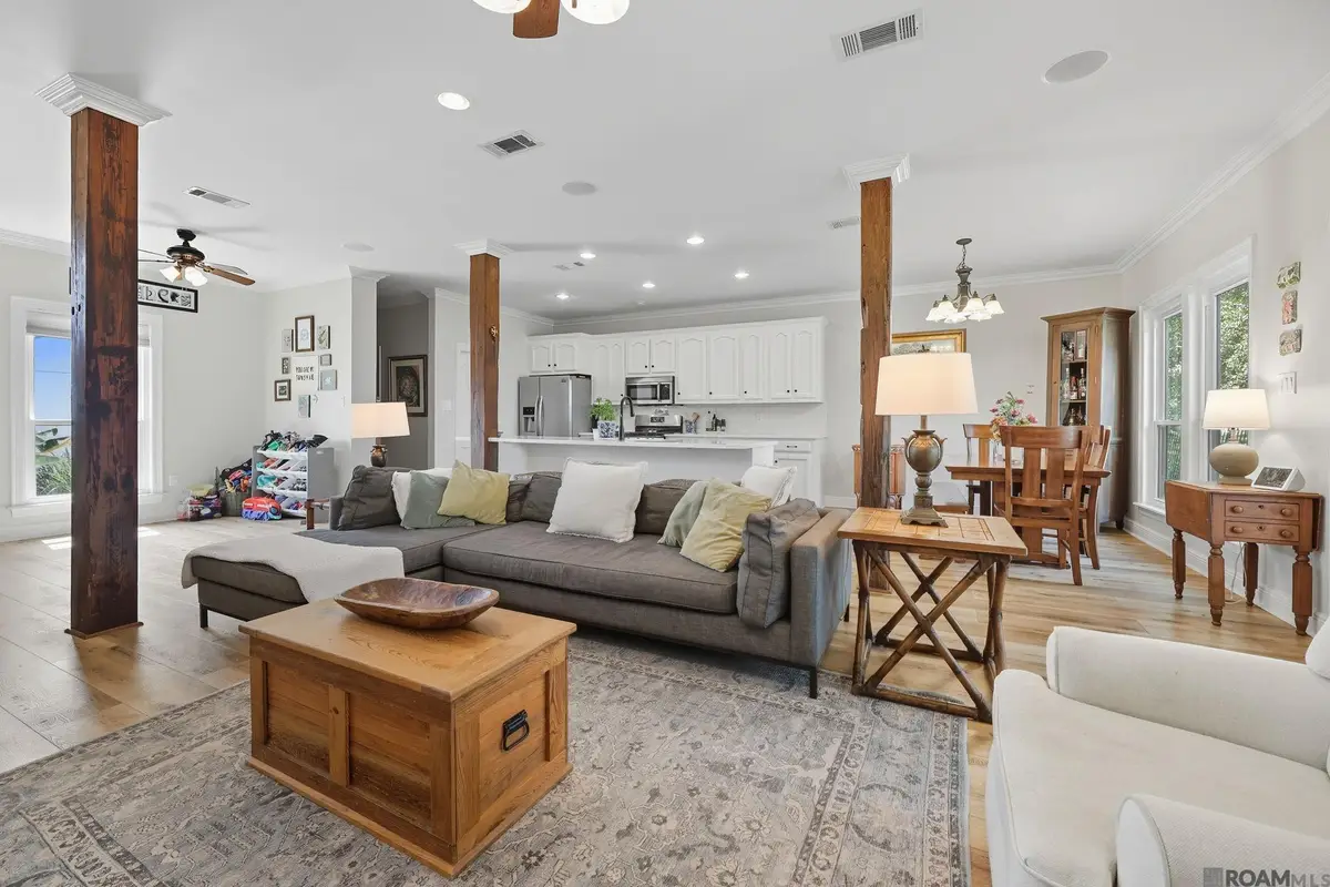 10681 Hilltree Dr, Baton Rouge, LA 70810 - Image #1